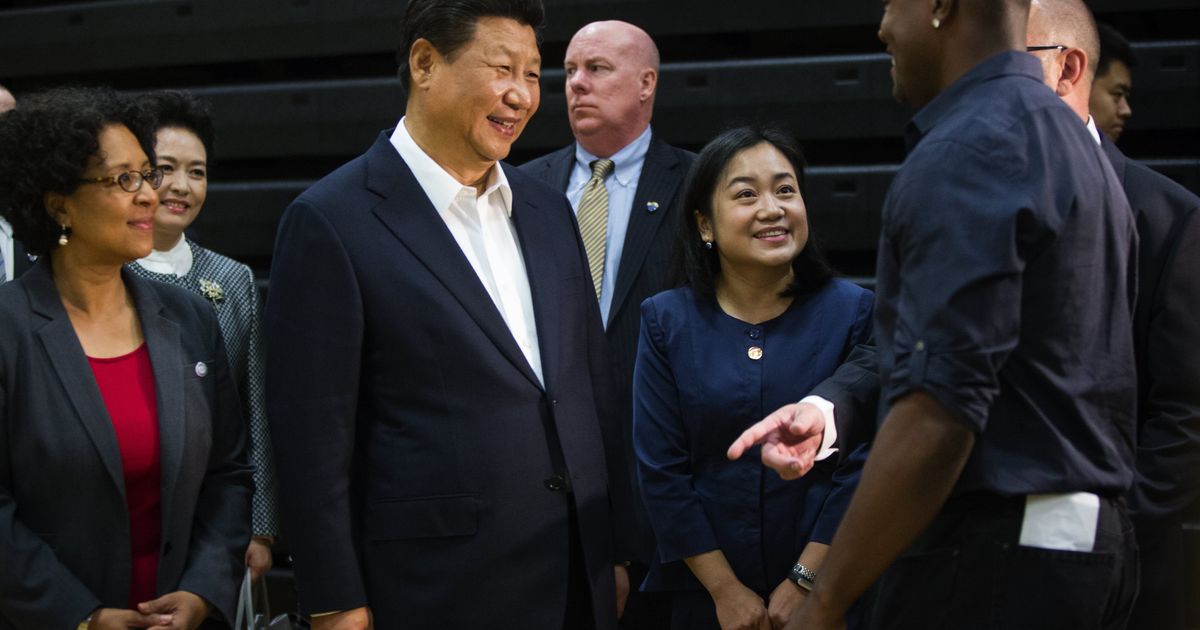 Xi invites 100 Lincoln High students to visit China