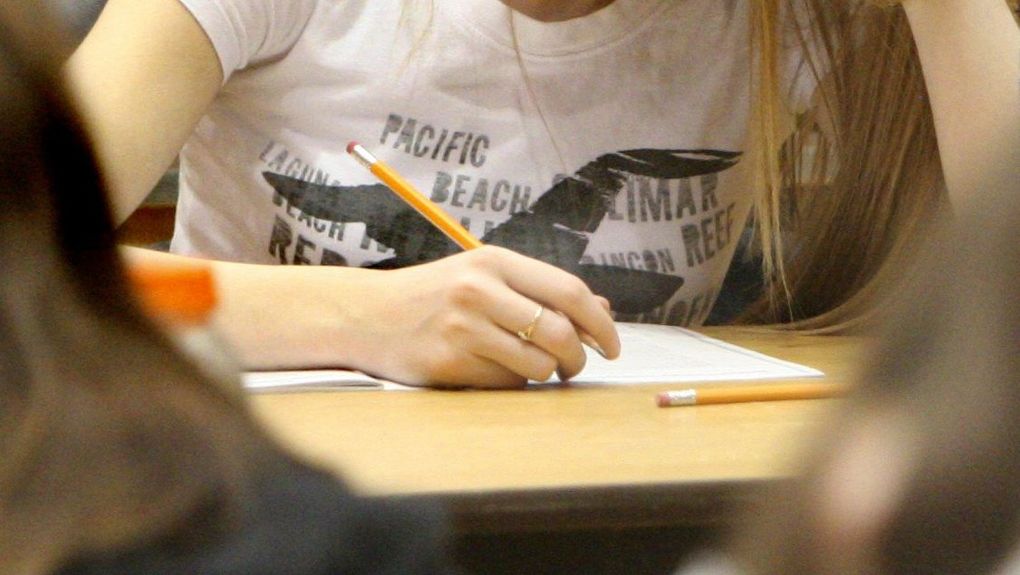 Keep statewide exams as graduation requirement