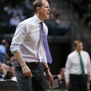 Transcript | Huskies coach Mike Hopkins on hot-handed Dominic Green, how to beat Stanford, Isaiah Thomas