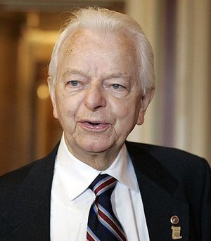 Sen. Robert Byrd of West Virginia dead at 92 | The Seattle Times