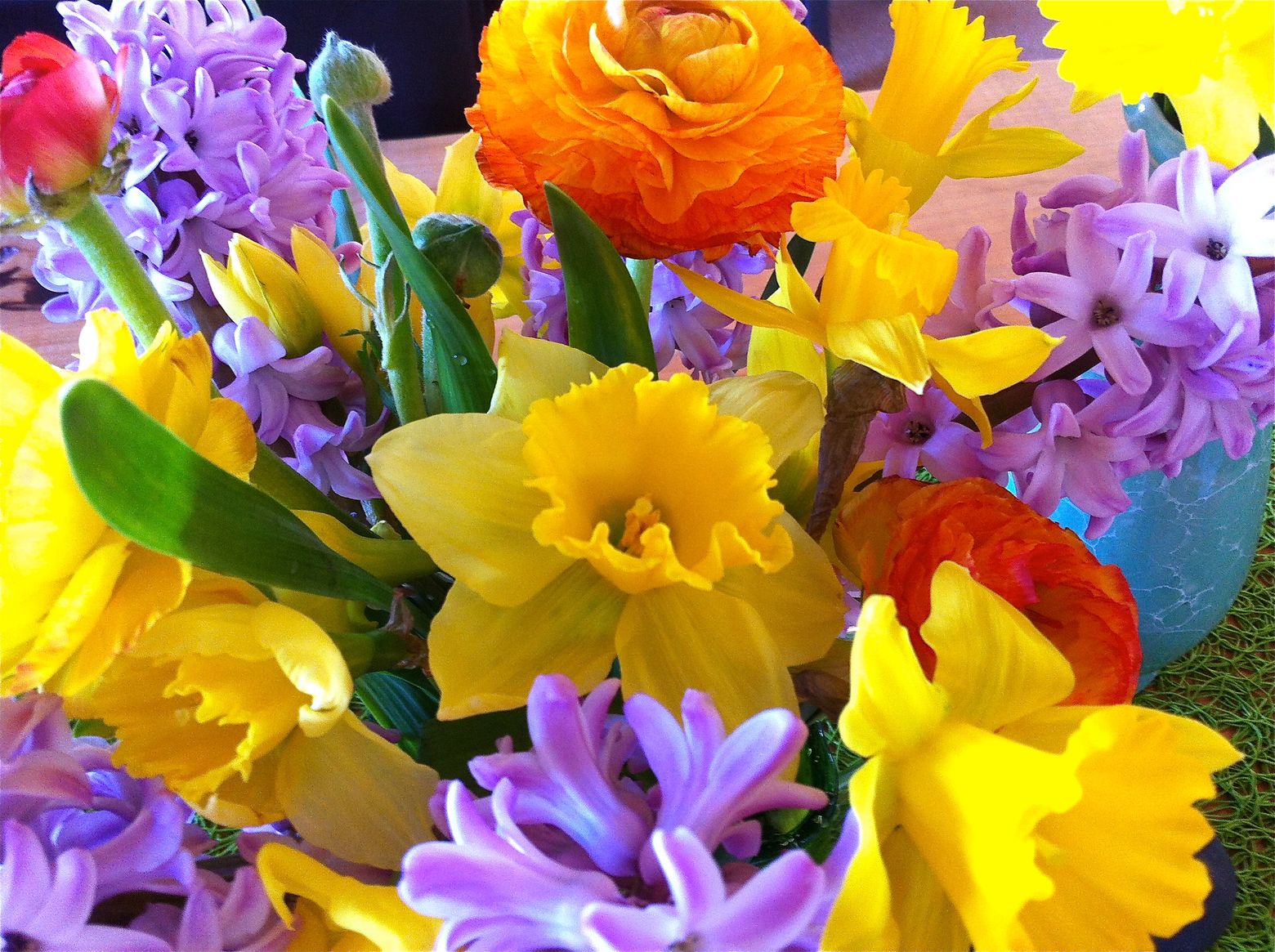 Spring flowers: Get a blast of color with no fussy arranging | The