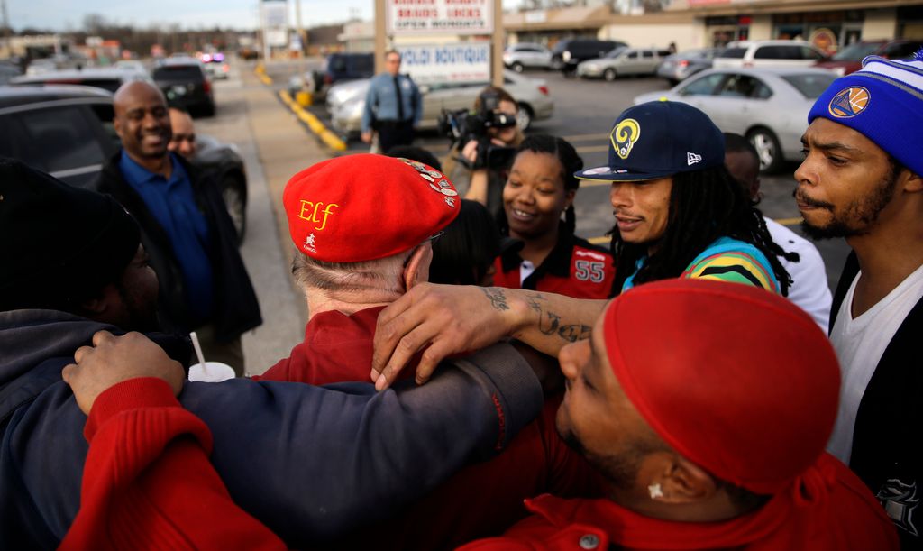 Secret Santa brings gifts of cash, hope to Ferguson The