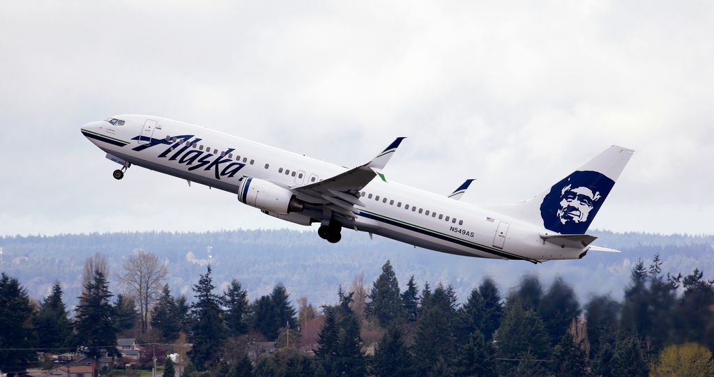 Alaska Airlines Plane Heading To Seattle Was Diverted To 