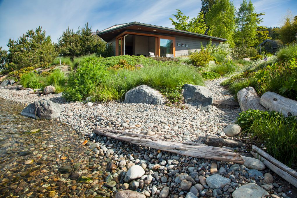 How a lakefront homeâ€™s shoreline was restored to make a 