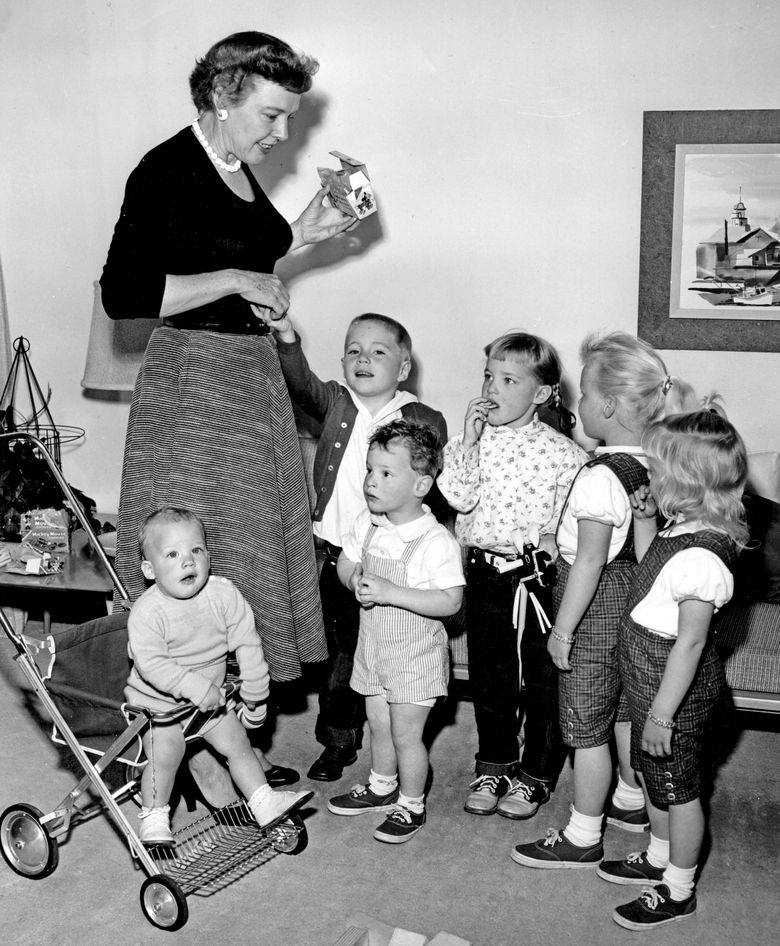 Bildergebnis für Betty MacDonald and grandchildren