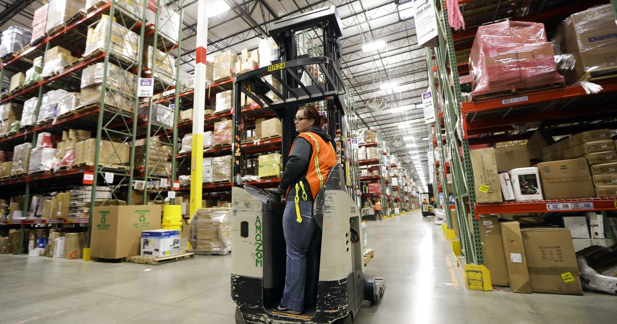 Amazon seeks to fill 50,000 warehouse jobs, including