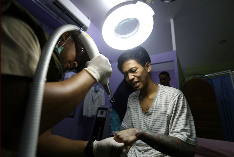 Indonesia clinic gives relief to Muslims with tattoo 