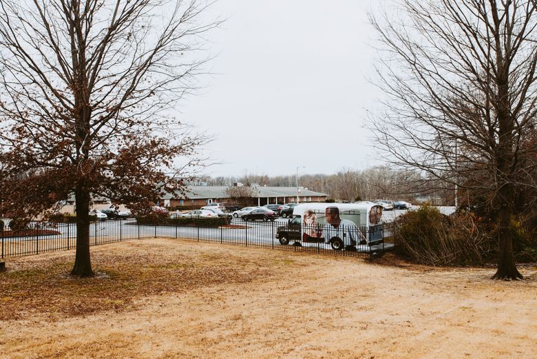 The Allenbrooke Nursing and Rehabilitation Center in Memphis. The facility is part of a chain of businesses that produced $145 million in revenue over eight years, from which the owners and their families’ trusts took 28 percent in distribution. (HOUSTON COFIELD/NYT)
