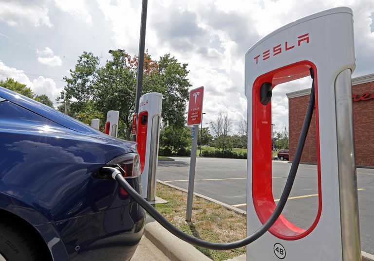 Tesla heads down new road with car insurance in California | The