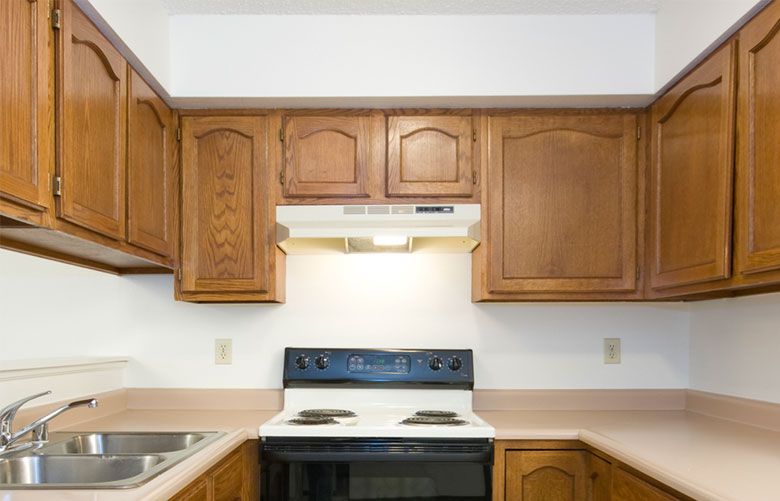 How To Re Worn Kitchen Cabinets, Best Way To Refinish Kitchen Cabinets Without Stripping