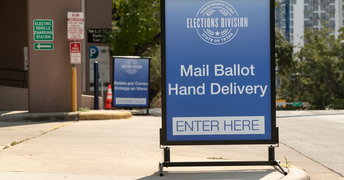 Court reinstates Texas limit on ballot drop-off locations