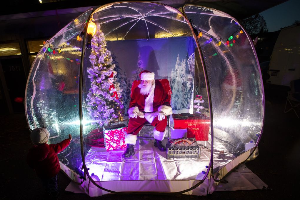 COVID can&#39;t dim magic of a Seattle Santa&#39;s snow-globe wonderland | The Seattle Times