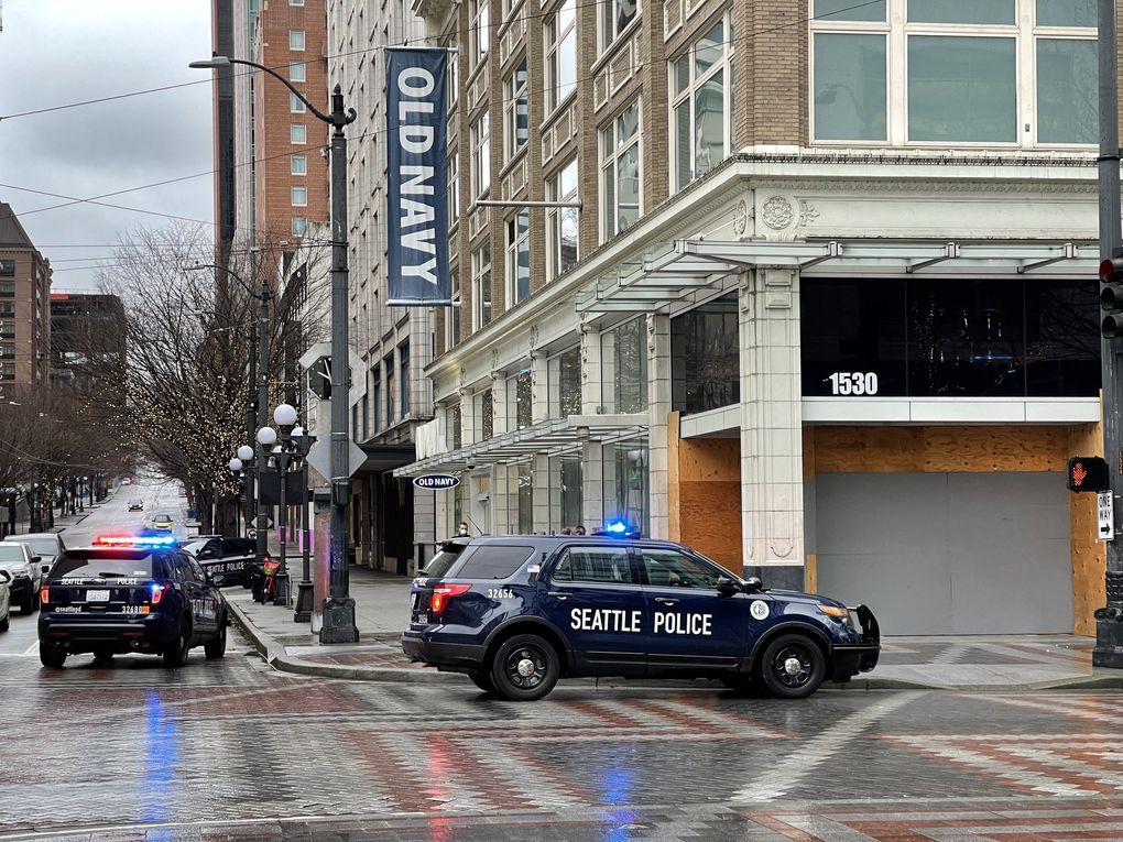 Downtown retailers don’t know how many of the customers they lost during the pandemic to online shopping or to regional malls will come back downtown. (Steve Ringman / The Seattle Times)
