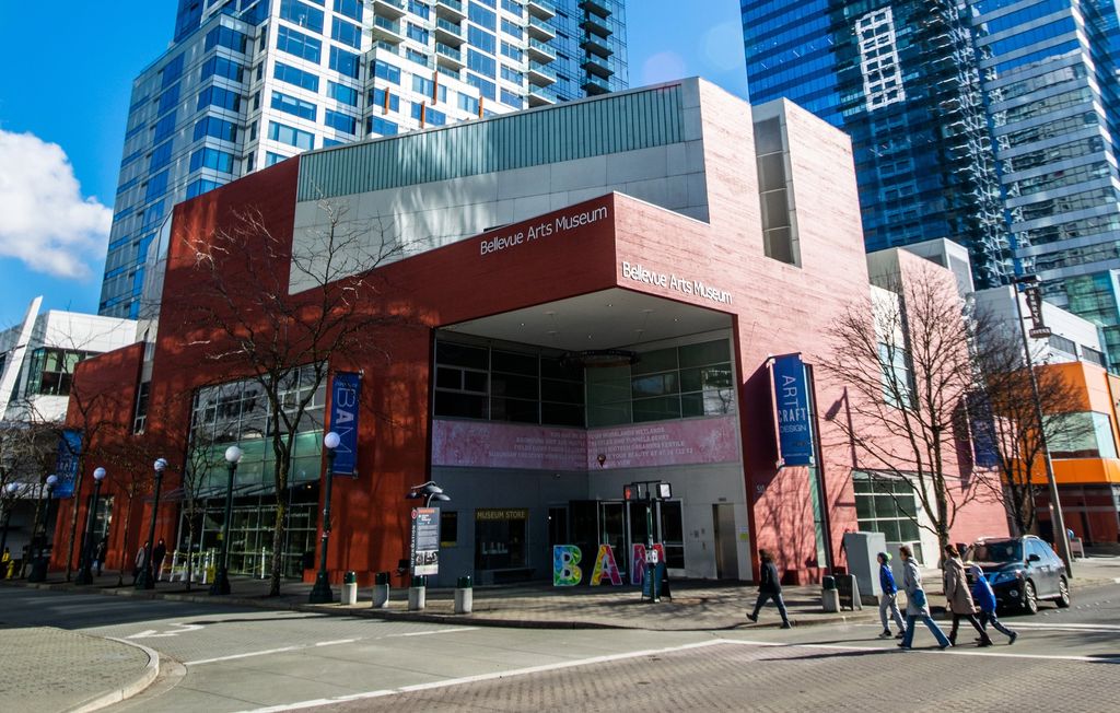 Bellevue Arts Museum director resigns after artists call