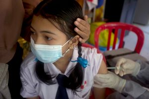 indonesia seeks more oxygen for covid-19 sick amid shortage | the seattle times