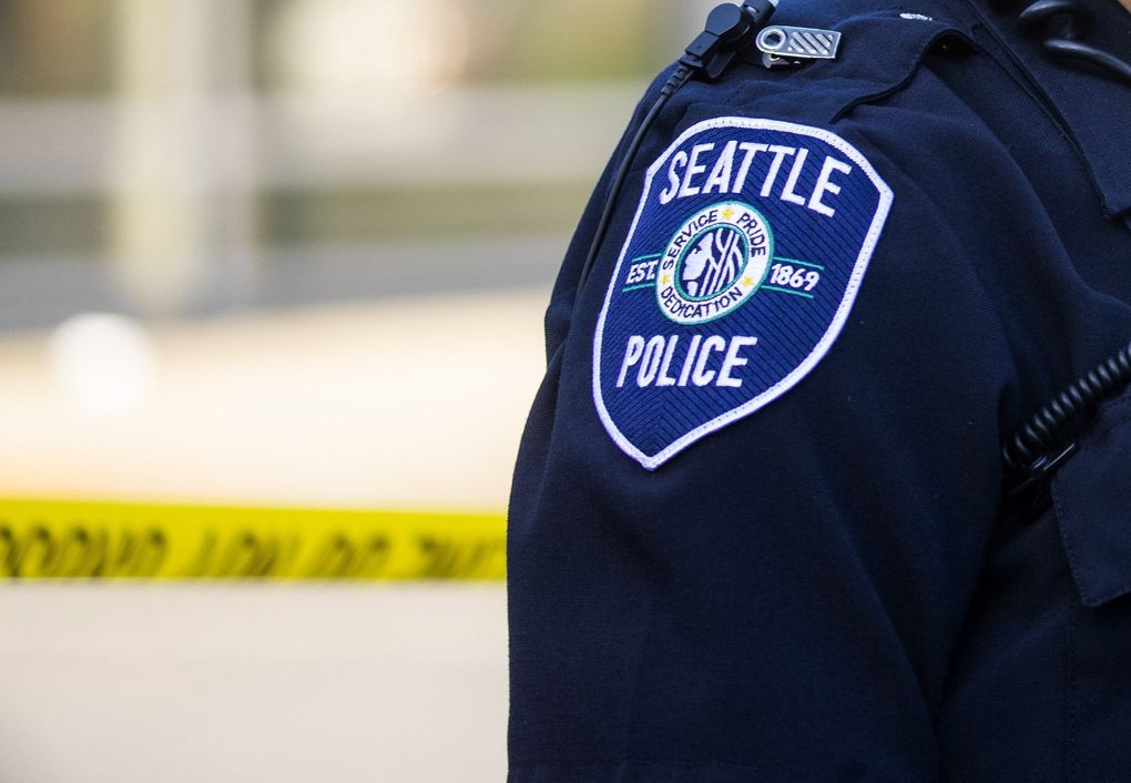  Mayor Jenny Durkan announced new hiring bonuses Friday for the Seattle Police Department. (Bettina Hansen / The Seattle Times)